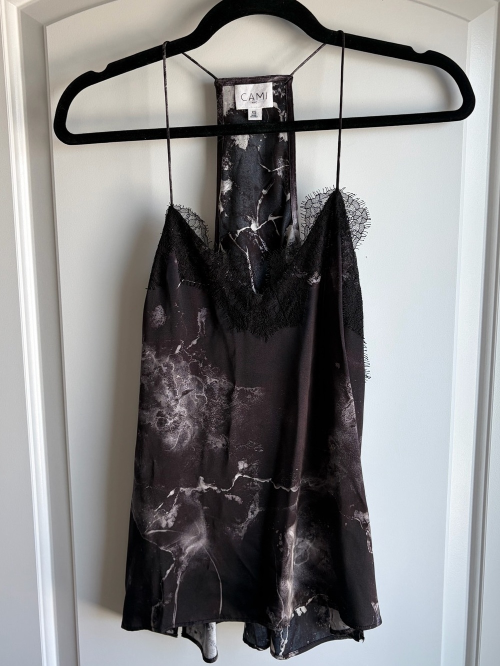 CAMI NYC The Racer 100% Silk Lace Trim Camisole Top Black Marble XS Like New